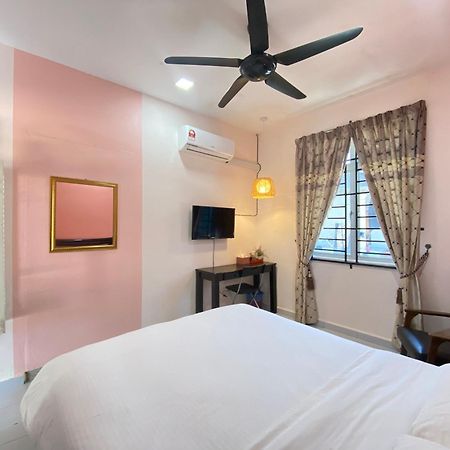 Besut Guesthouse Kampung Kuala Besut Dış mekan fotoğraf