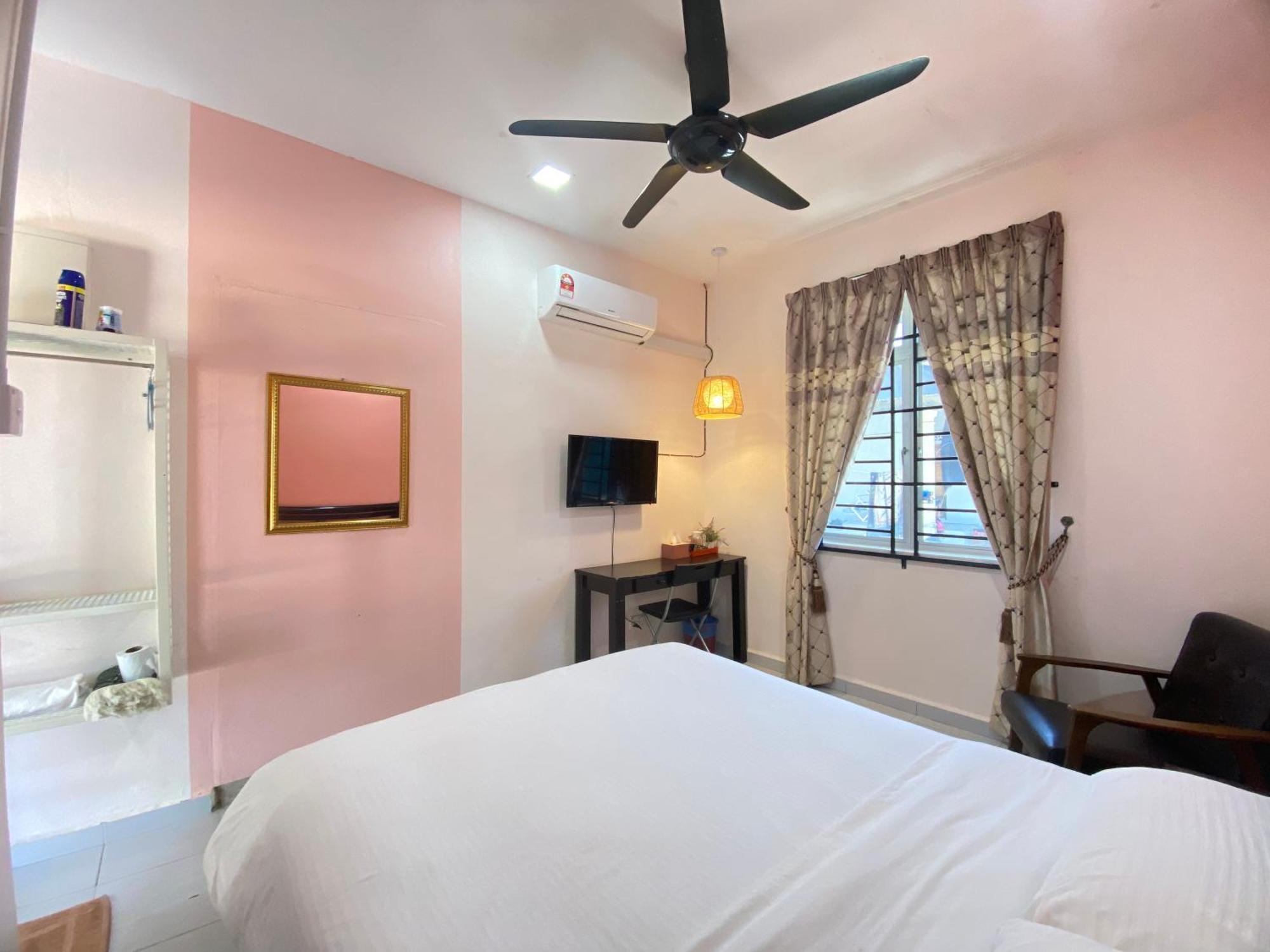 Besut Guesthouse Kampung Kuala Besut Dış mekan fotoğraf